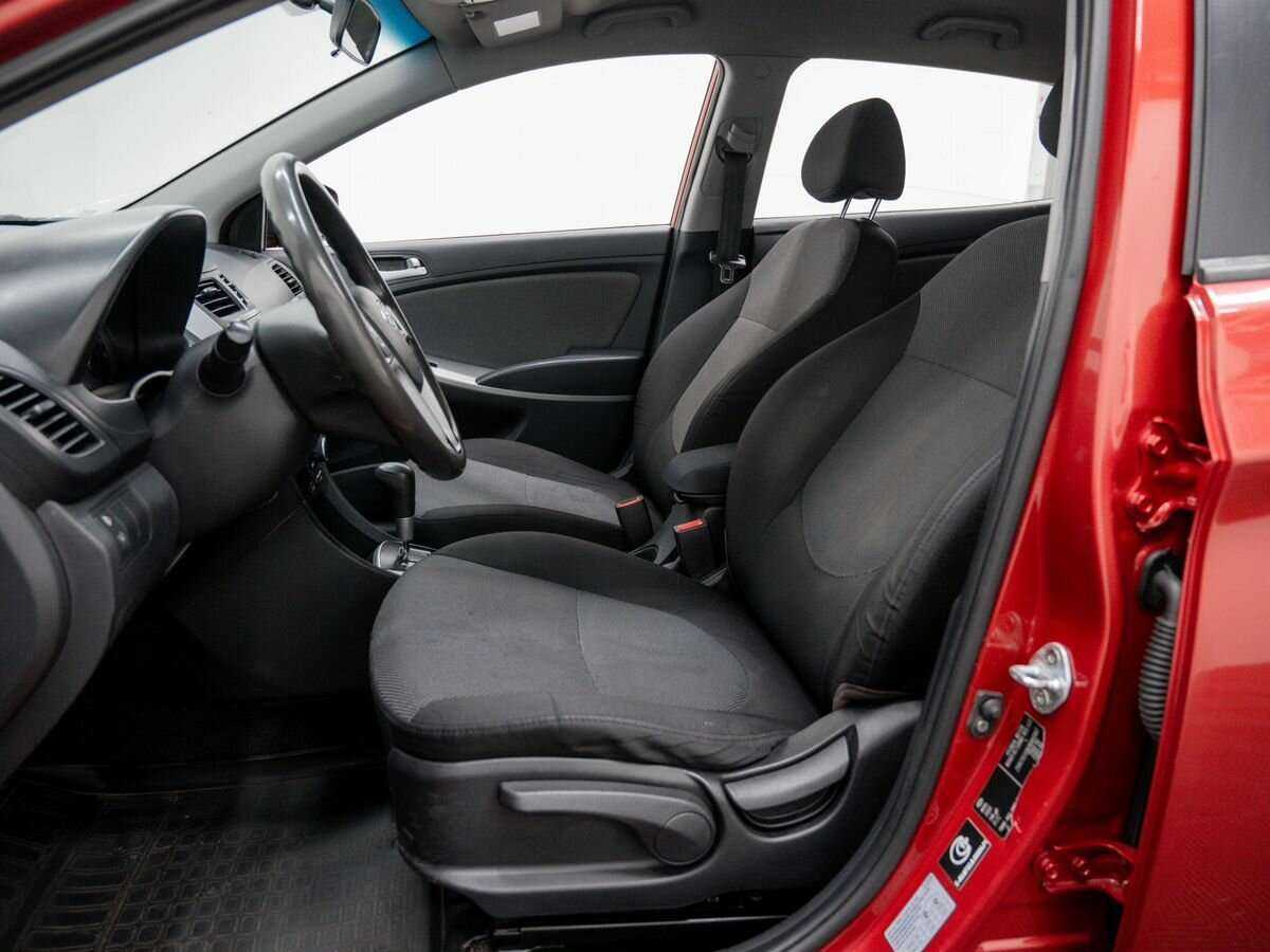 Hyundai Solaris 2012 года с пробегом. Фото: #12