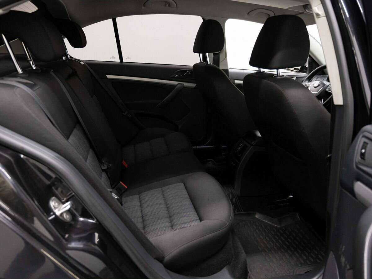 Skoda Octavia 2012 года с пробегом. Фото: #4