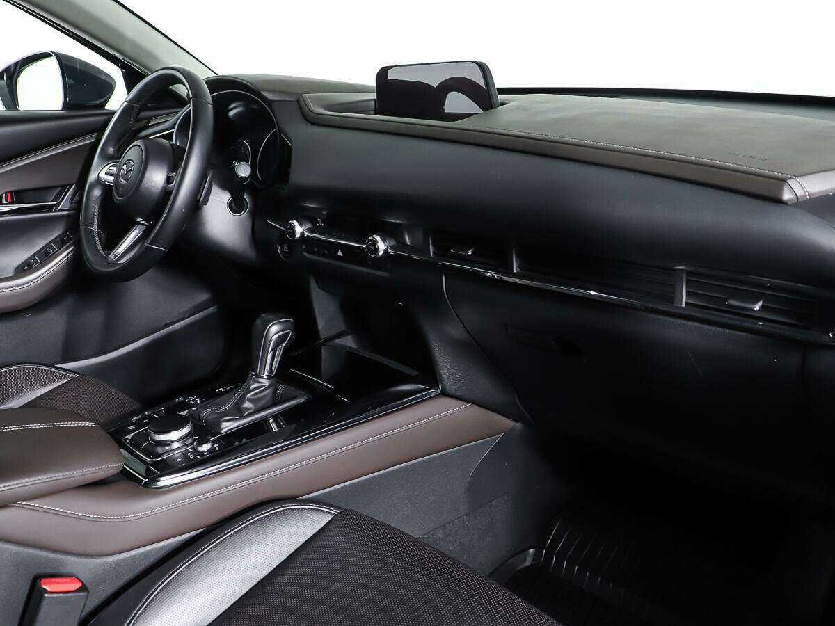 Mazda CX-30 2019 года с пробегом. Фото: #3