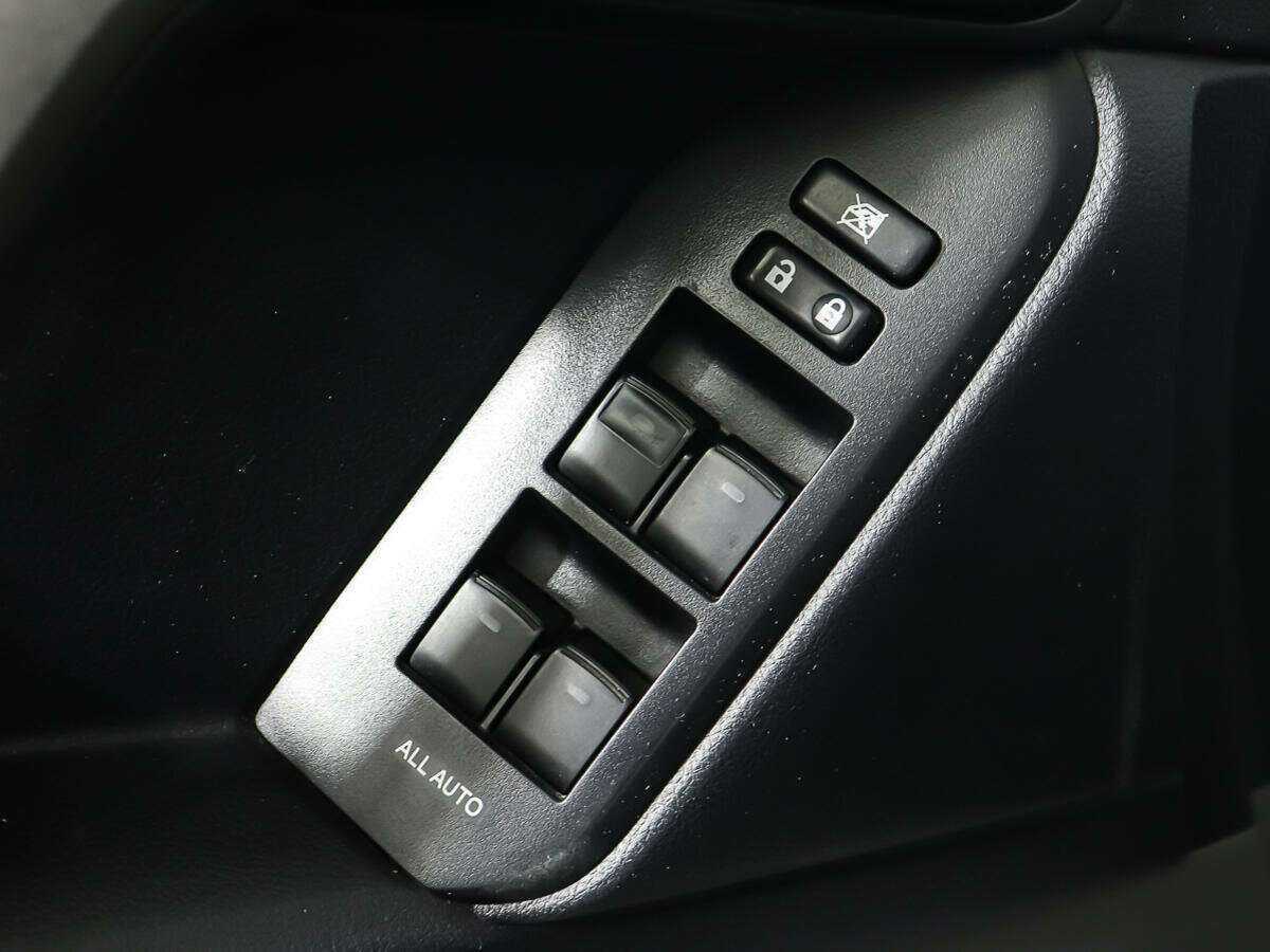 Toyota Land Cruiser Prado 2012 года с пробегом. Фото: #11