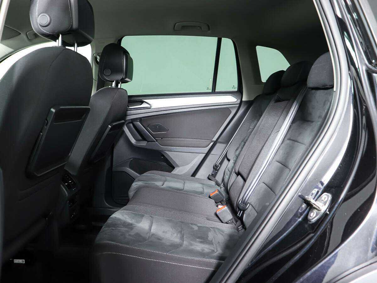 Volkswagen Tiguan 2018 года с пробегом. Фото: #9