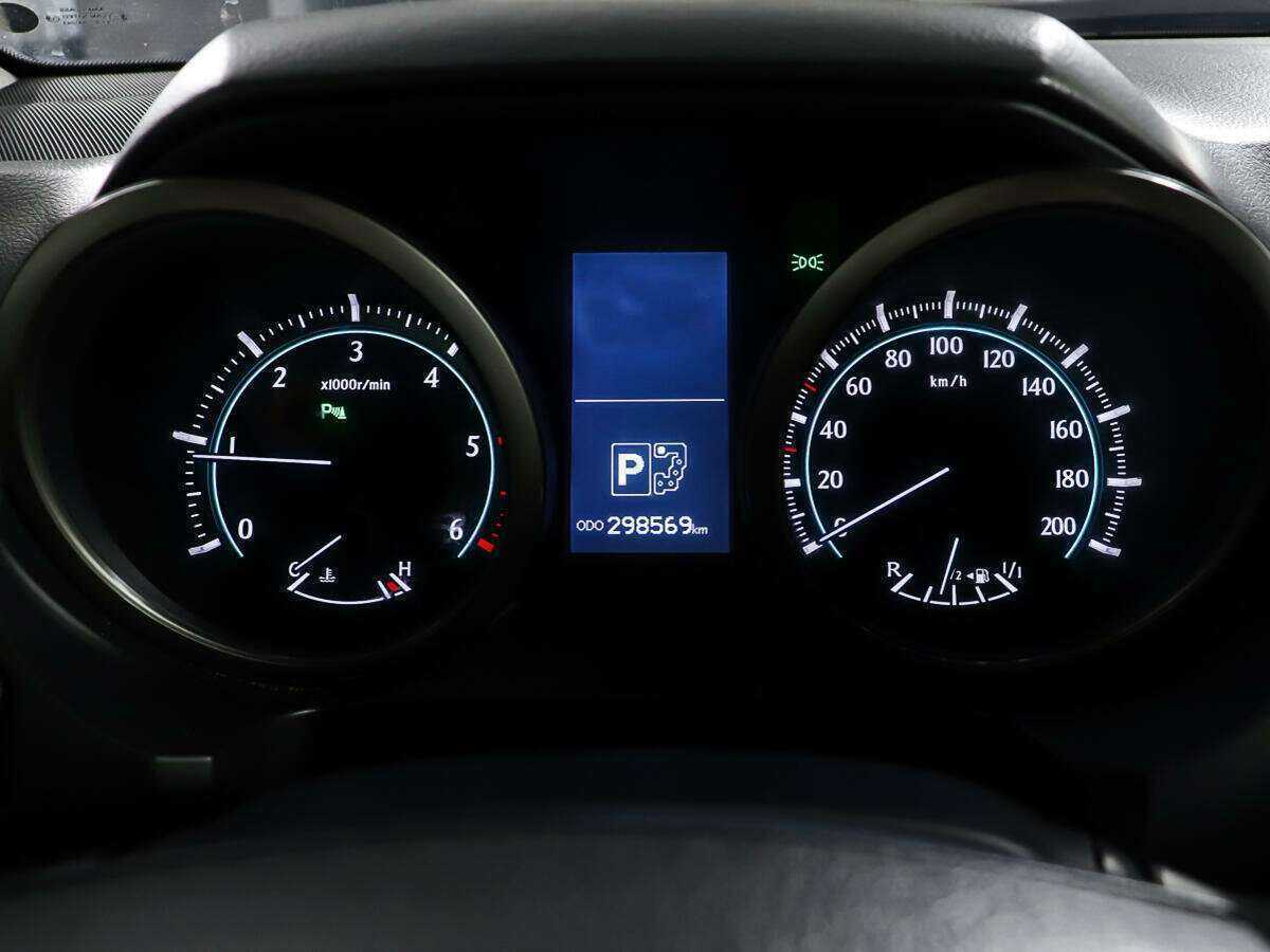 Toyota Land Cruiser Prado 2012 года с пробегом. Фото: #13