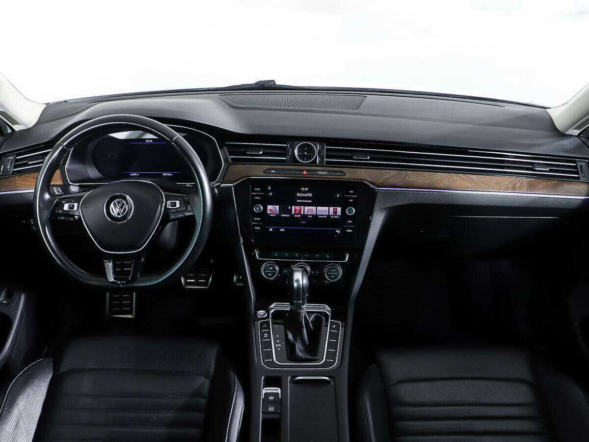 Volkswagen Passat 2018 года с пробегом. Фото: #10