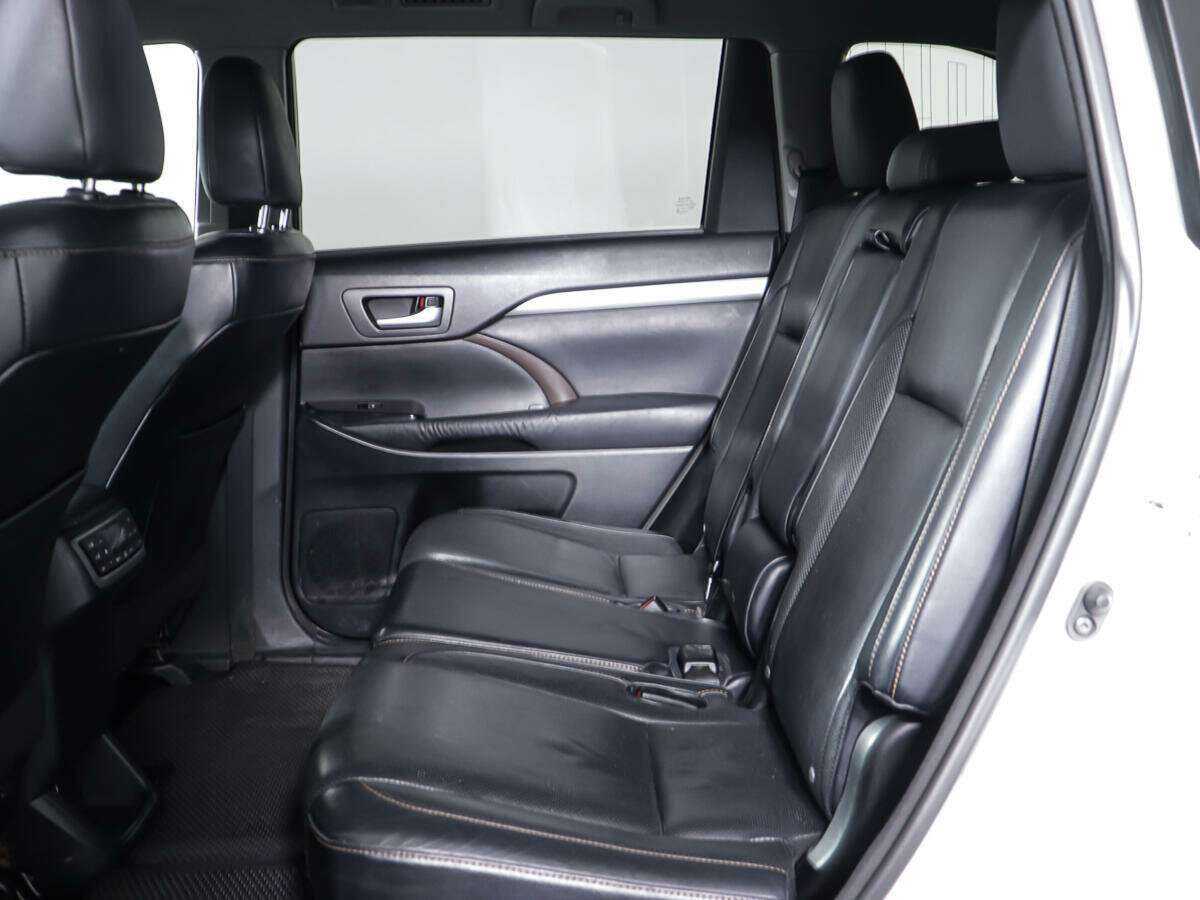 Toyota Highlander 2014 года с пробегом. Фото: #9