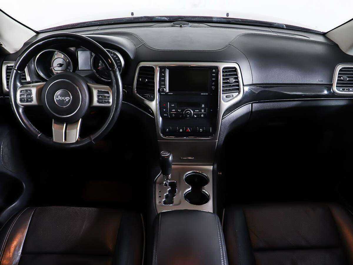 Jeep Grand Cherokee 2012 года с пробегом. Фото: #10