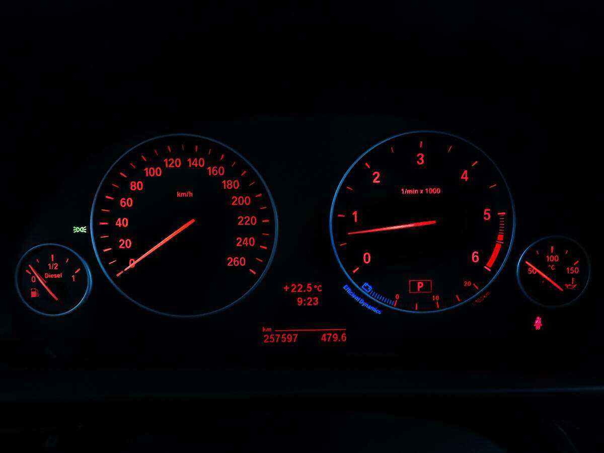 BMW 5 серии 2012 года с пробегом. Фото: #13