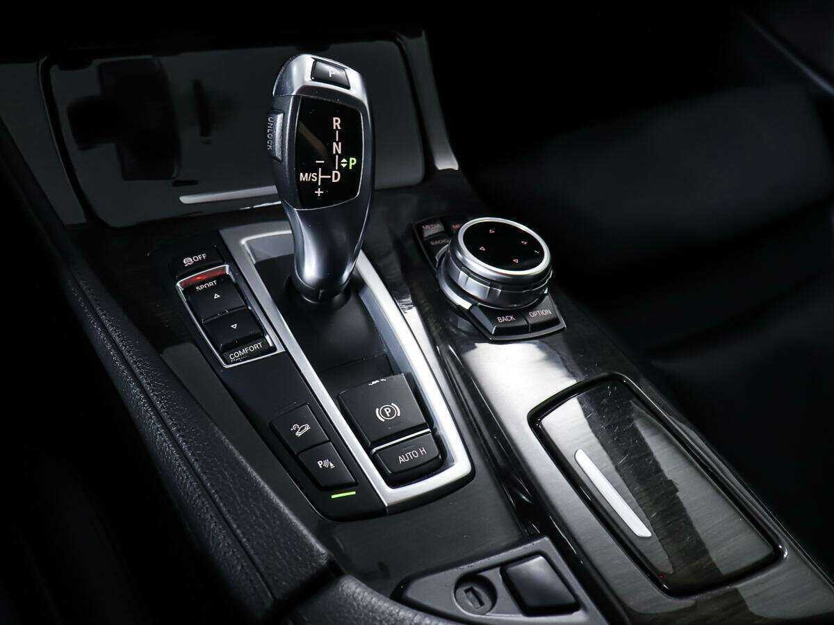 BMW 5 серии 2012 года с пробегом. Фото: #18