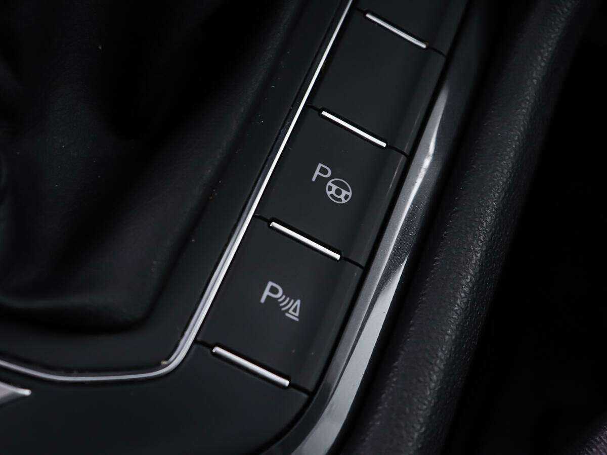 Volkswagen Tiguan 2018 года с пробегом. Фото: #18