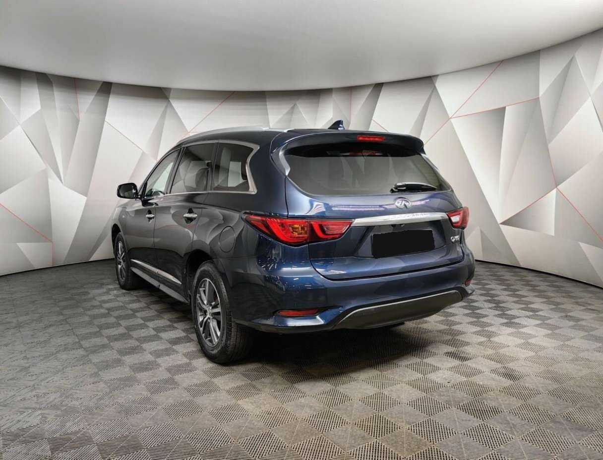 Infiniti QX60 2018 года с пробегом. Фото: #3