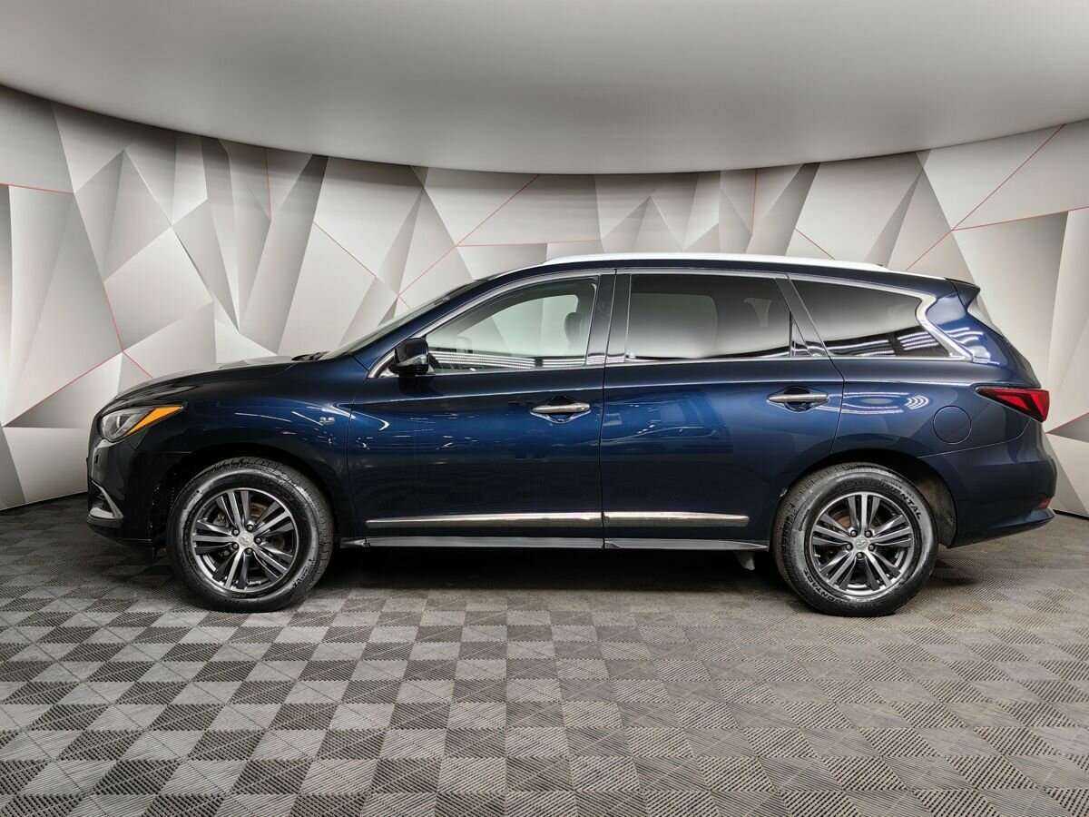 Infiniti QX60 2018 года с пробегом. Фото: #4