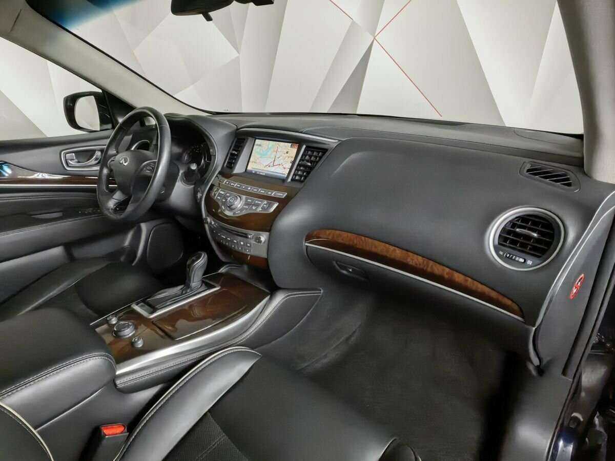 Infiniti QX60 2018 года с пробегом. Фото: #8