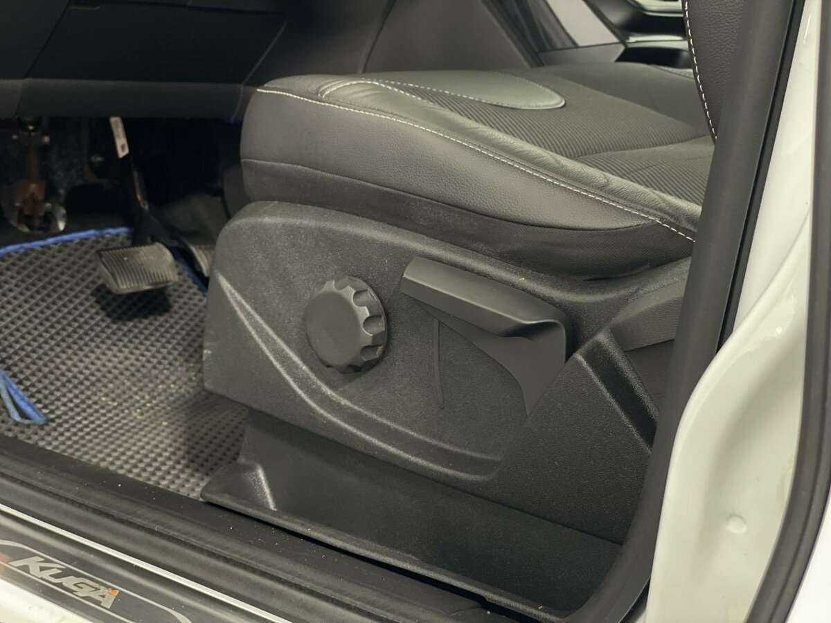Ford Kuga 2015 года с пробегом. Фото: #8