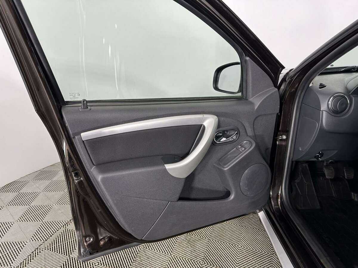 Nissan Terrano 2019 года с пробегом. Фото: #6