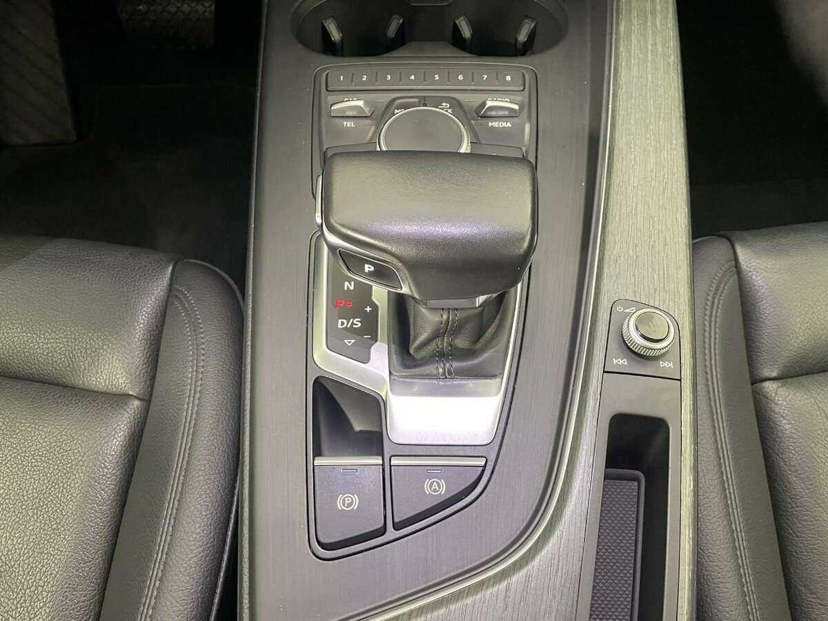 Audi A4 2018 года с пробегом. Фото: #12