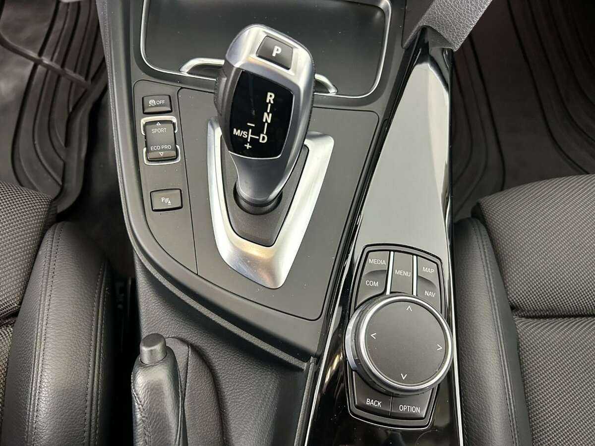 BMW 3 серии 2016 года с пробегом. Фото: #12