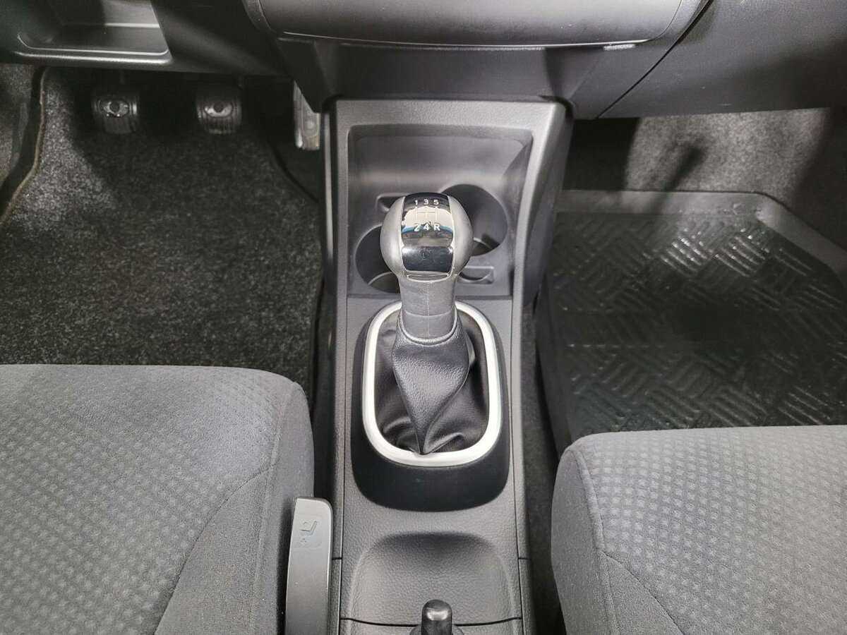 Nissan Tiida 2013 года с пробегом. Фото: #12