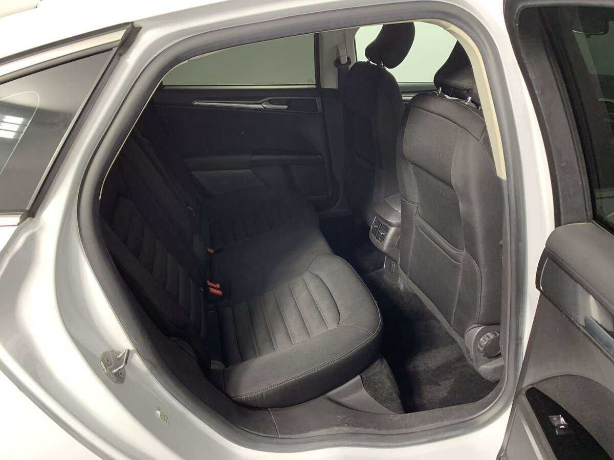 Ford Mondeo 2018 года с пробегом. Фото: #14