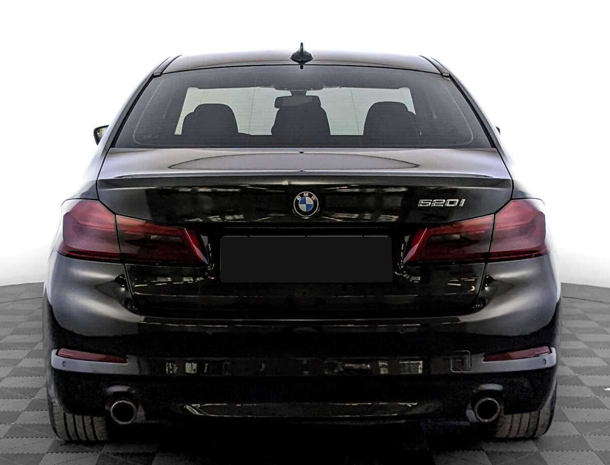 BMW 5 серии 2018 года с пробегом. Фото: #4