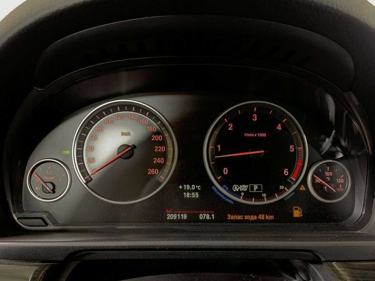 BMW 5 серии 2012 года с пробегом. Фото: #11