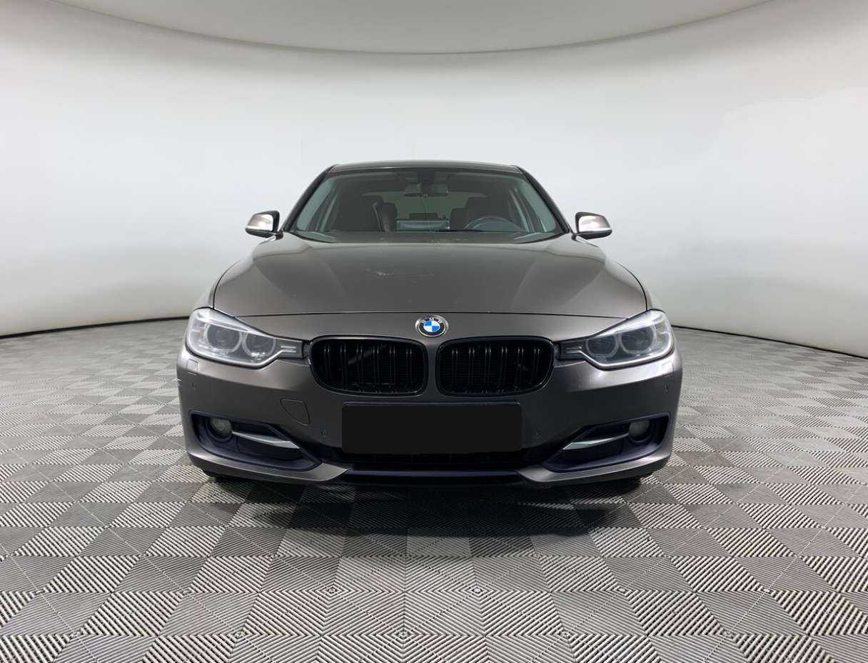 BMW 3 серии 2013 года с пробегом. Фото: #1