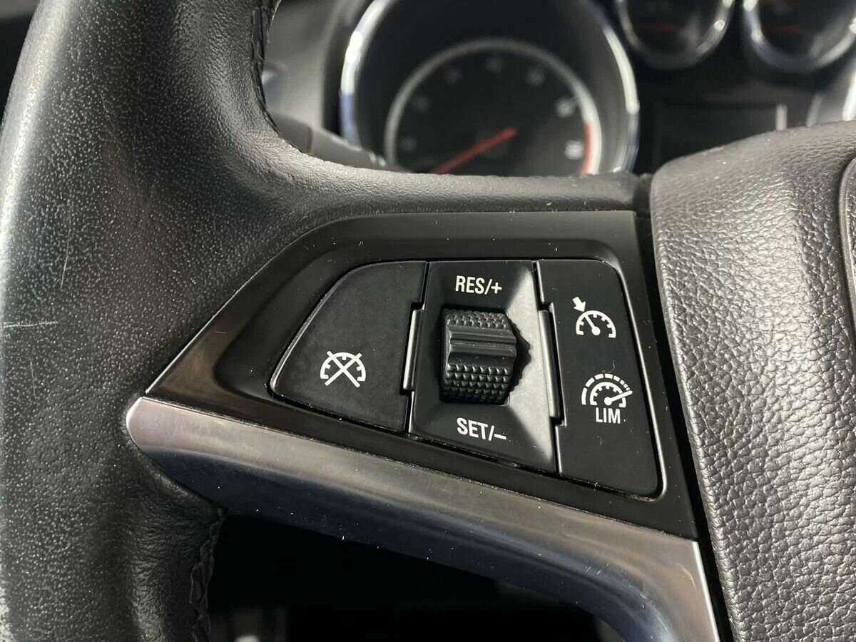 Opel Astra 2012 года с пробегом. Фото: #10