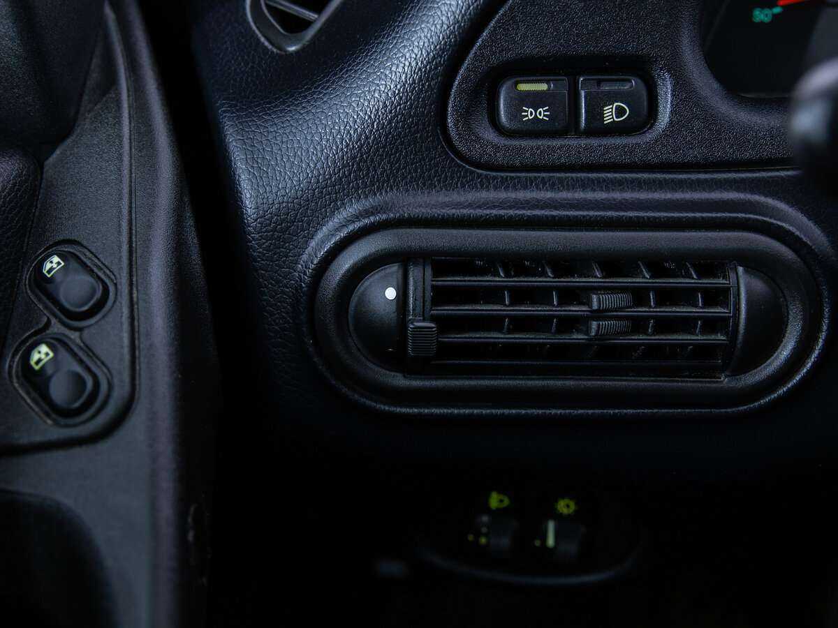 Chevrolet Niva 2015 года с пробегом. Фото: #12