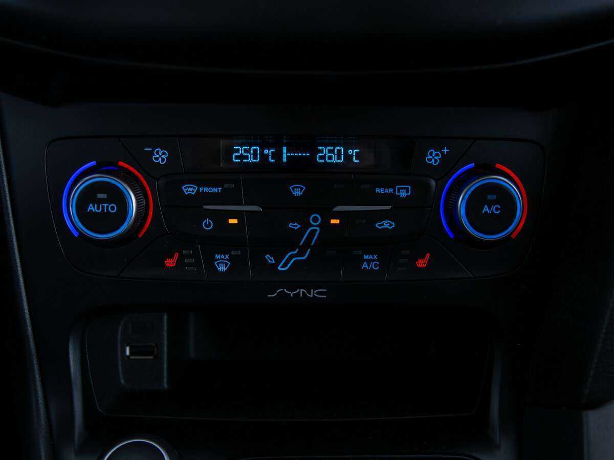 Ford Focus 2015 года с пробегом. Фото: #16