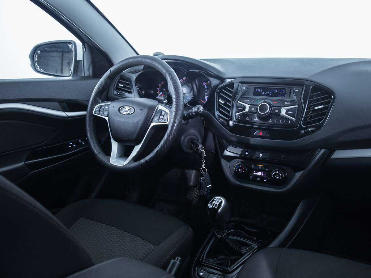 Lada (ВАЗ) Vesta 2018 года с пробегом. Фото: #11