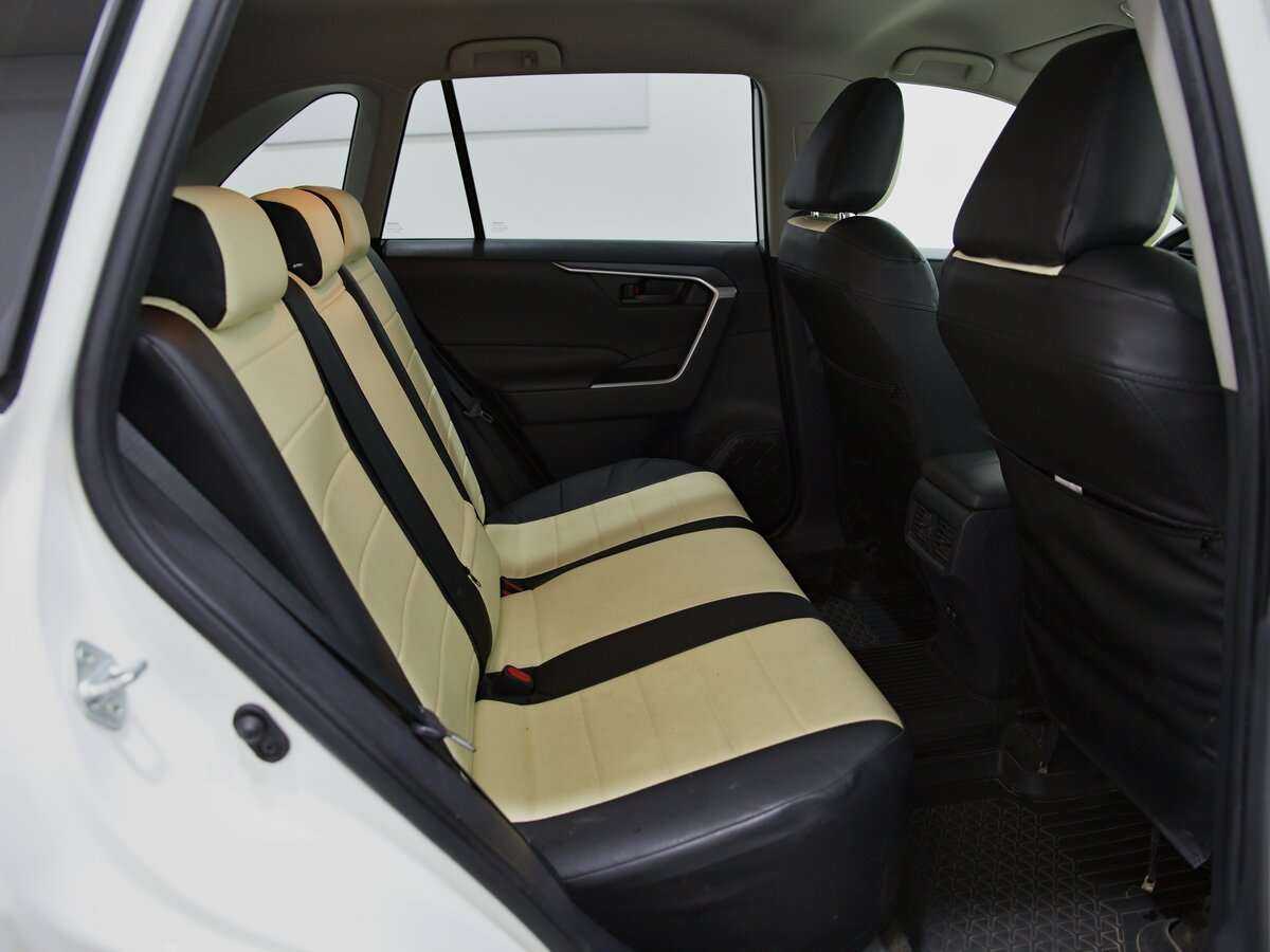 Toyota RAV4 2020 года с пробегом. Фото: #11