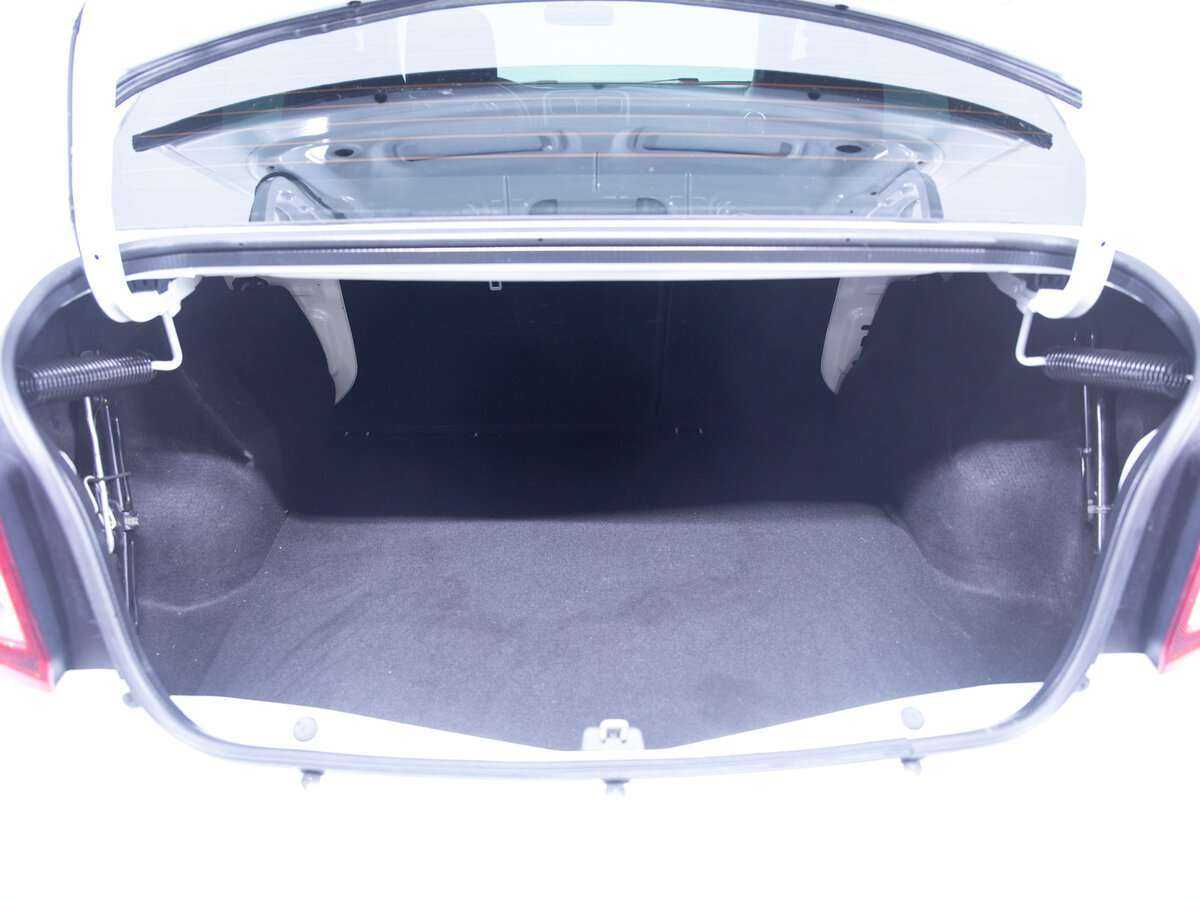 Renault Logan 2019 года с пробегом. Фото: #8