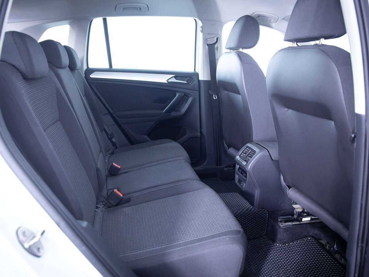 Volkswagen Tiguan 2018 года с пробегом. Фото: #8