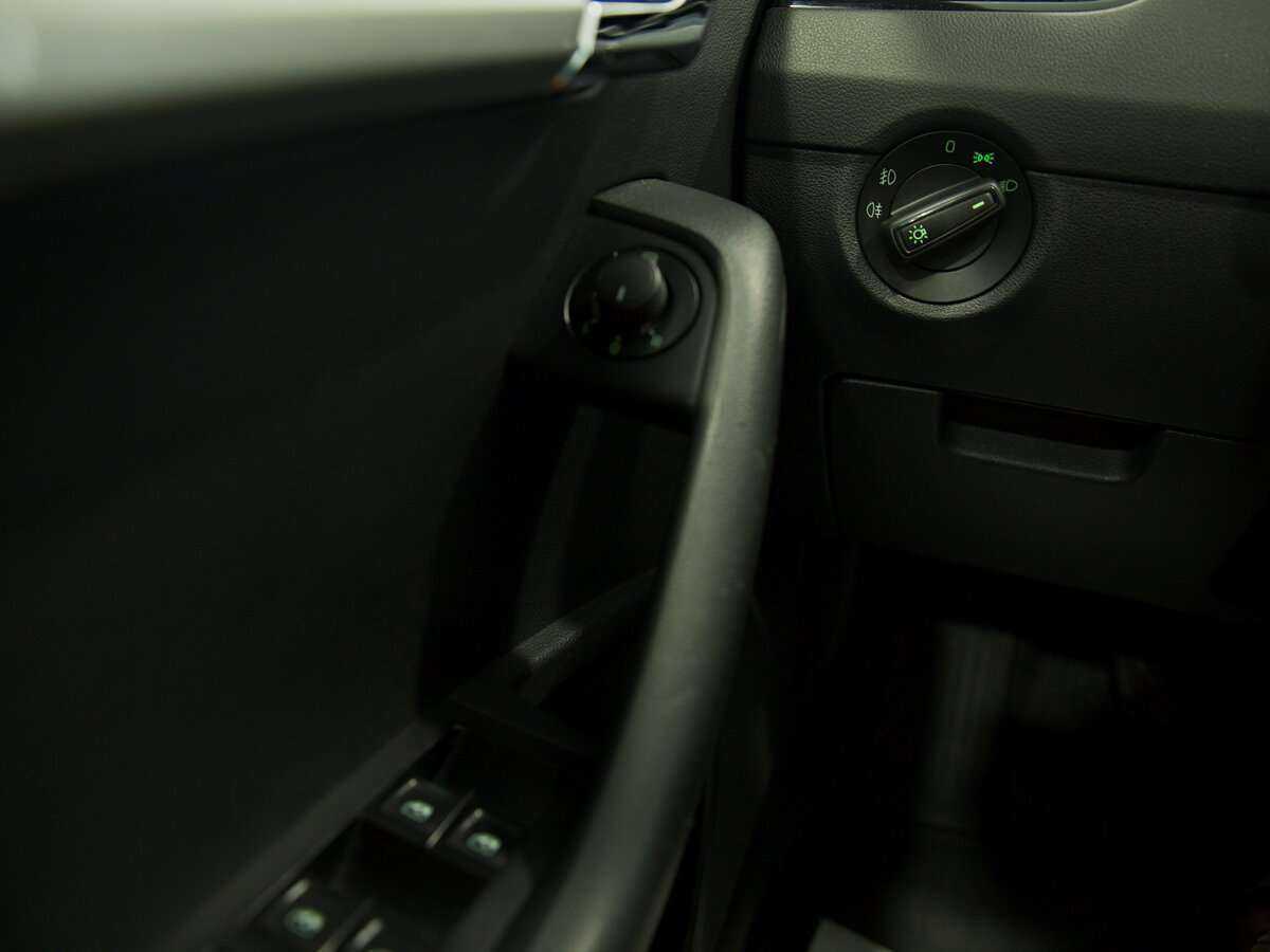 Skoda Octavia 2019 года с пробегом. Фото: #11