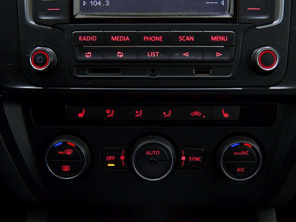 Volkswagen Jetta 2015 года с пробегом. Фото: #10