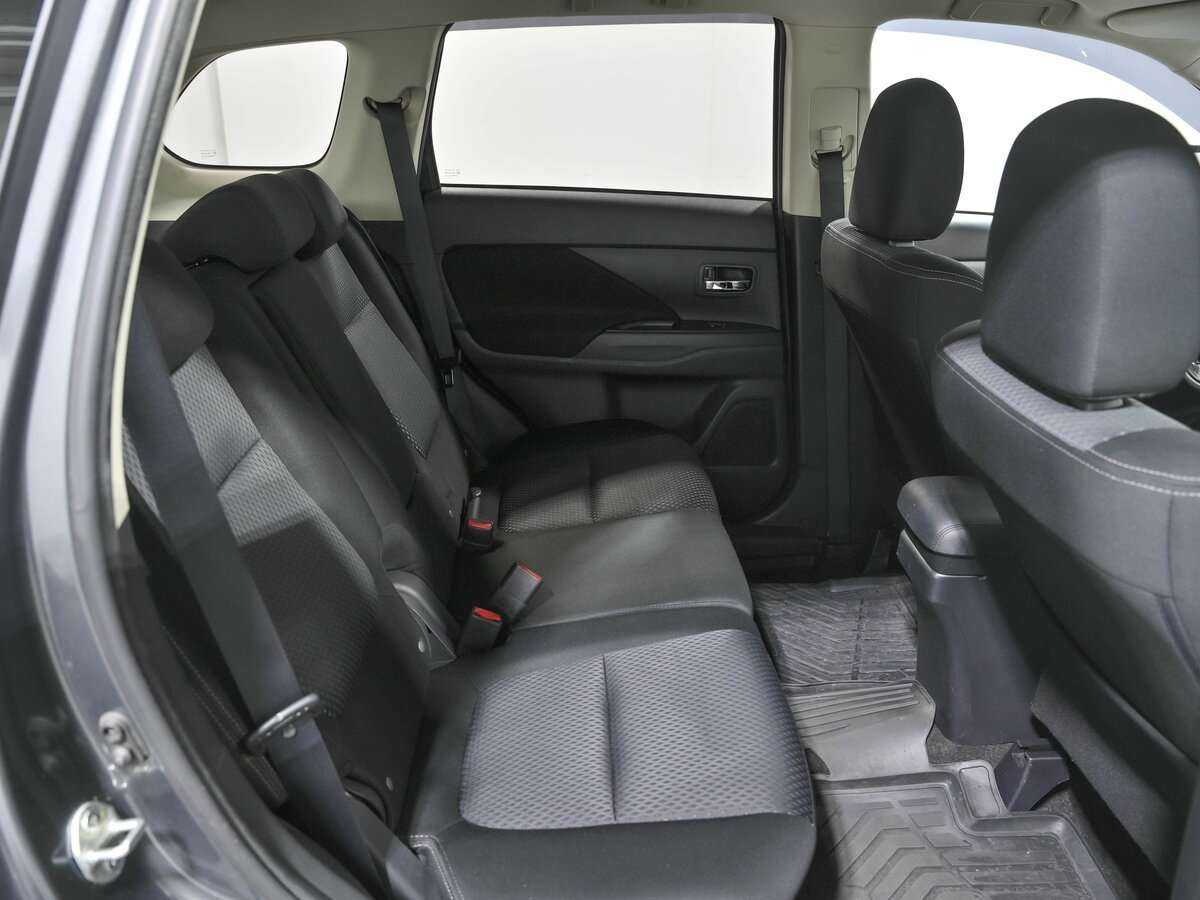Mitsubishi Outlander 2018 года с пробегом. Фото: #15