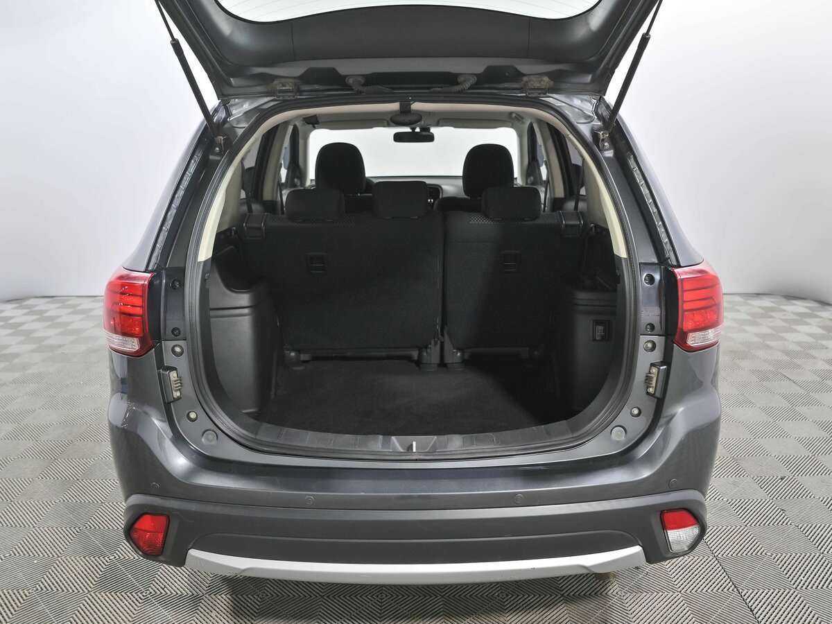 Mitsubishi Outlander 2018 года с пробегом. Фото: #17