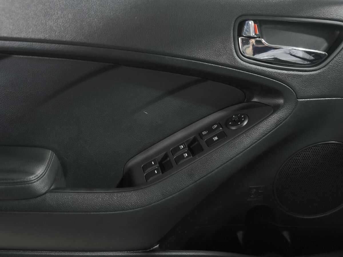 Kia Cerato 2014 года с пробегом. Фото: #8