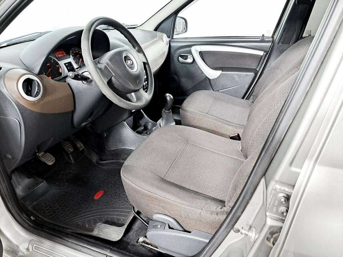 Б/У Лада (ВАЗ) Ларгус 2013 года. Фото: #11