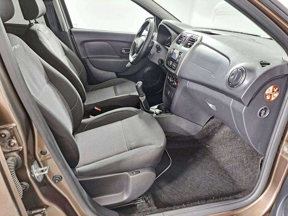 Renault Logan 2019 года с пробегом. Фото: #8