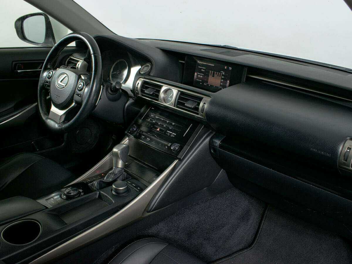 Lexus IS 2014 года с пробегом. Фото: #5