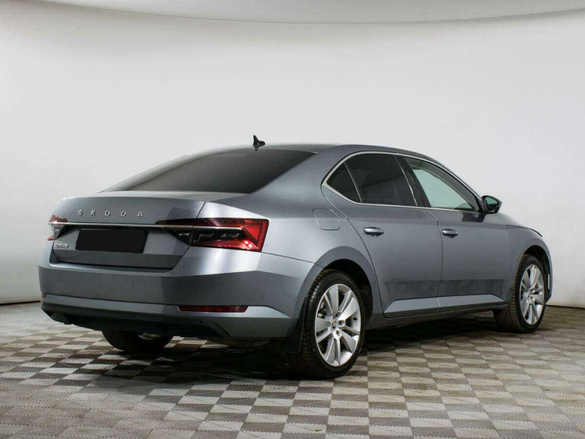 Skoda Superb 2019 года с пробегом. Фото: #4