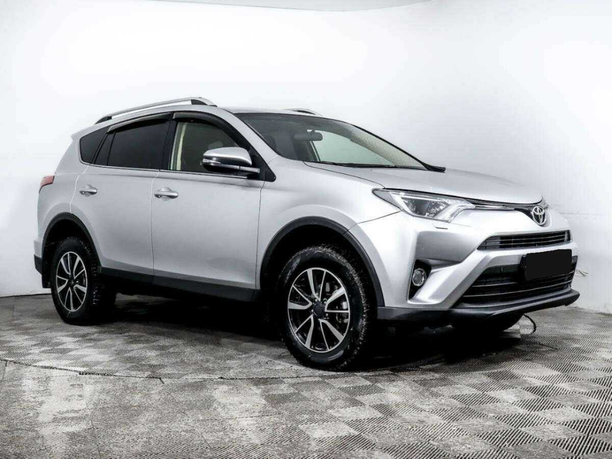 Toyota RAV4 2016 года с пробегом. Фото: #2
