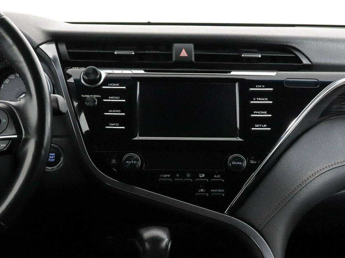 Toyota Camry 2020 года с пробегом. Фото: #10