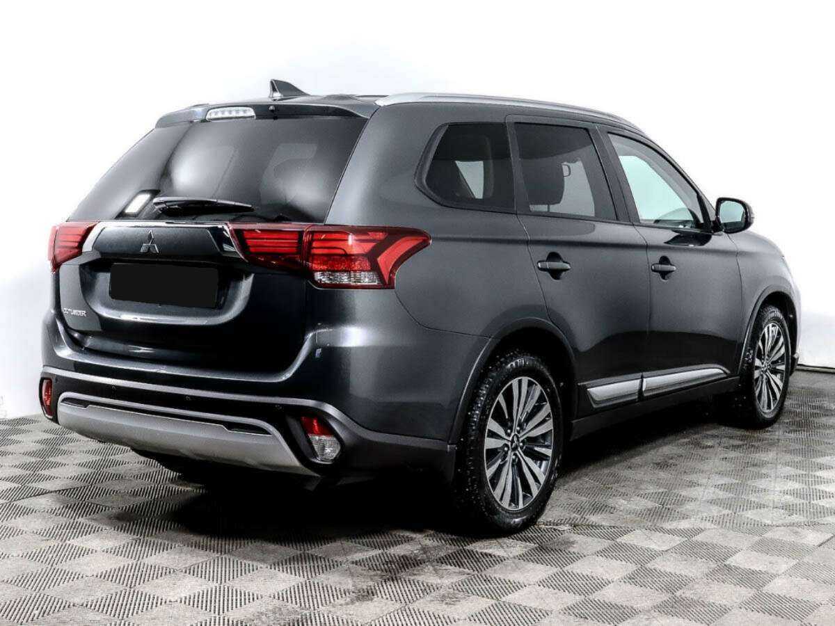Mitsubishi Outlander 2021 года с пробегом. Фото: #3