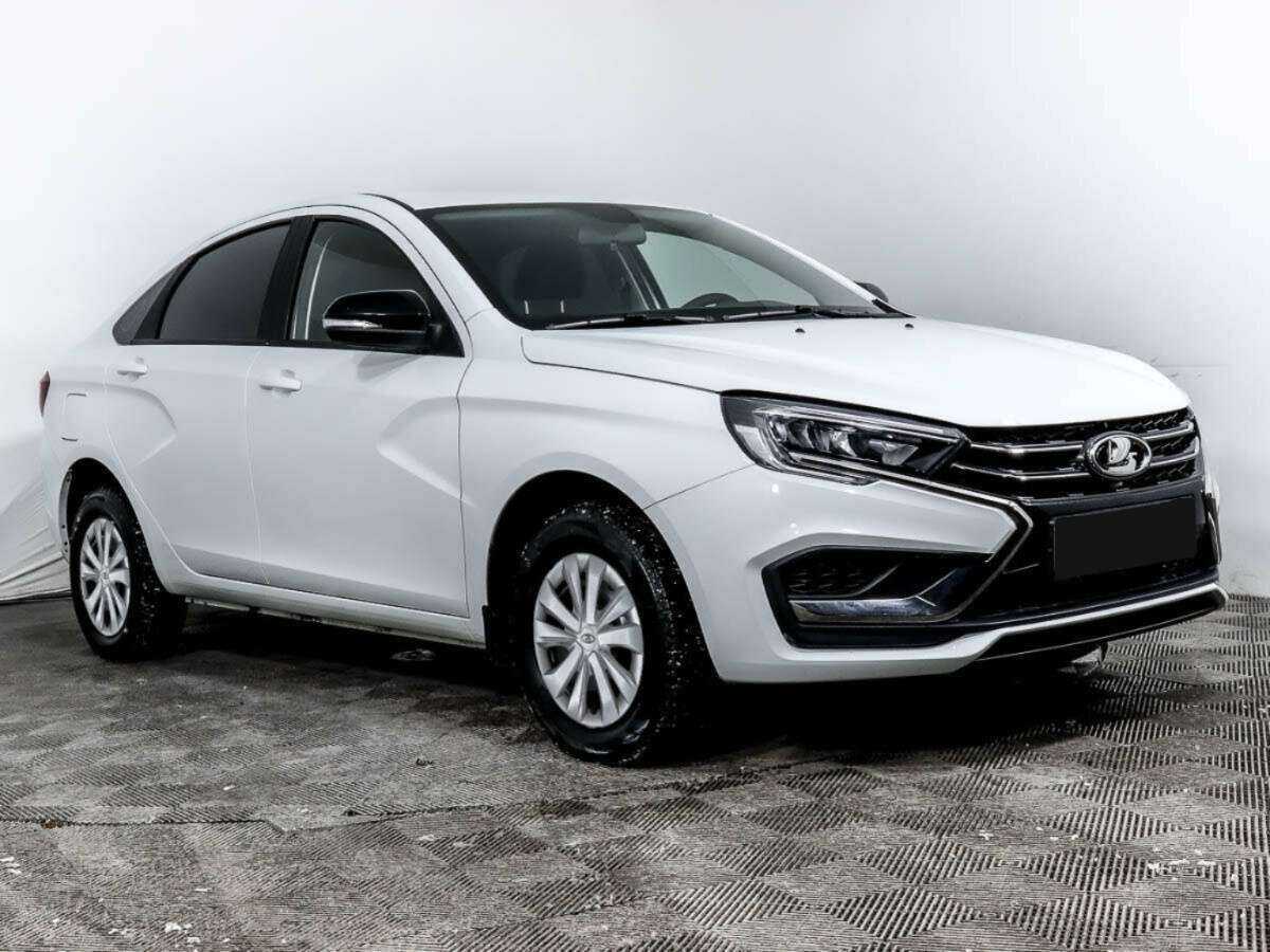 Lada (ВАЗ) Vesta 2023 года с пробегом. Фото: #2