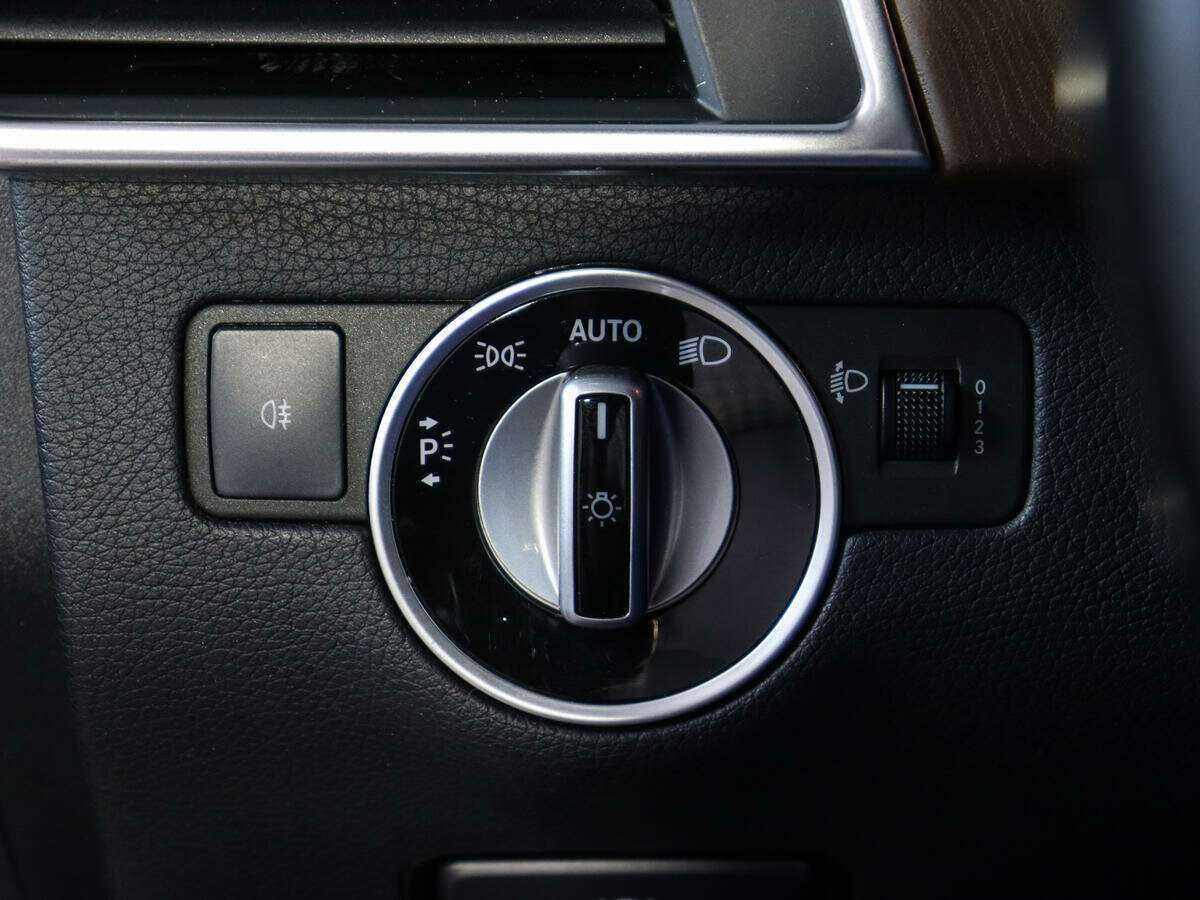 Mercedes-Benz M-Класс 2012 года с пробегом. Фото: #17