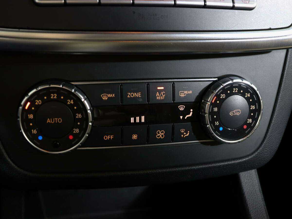 Mercedes-Benz M-Класс 2012 года с пробегом. Фото: #21