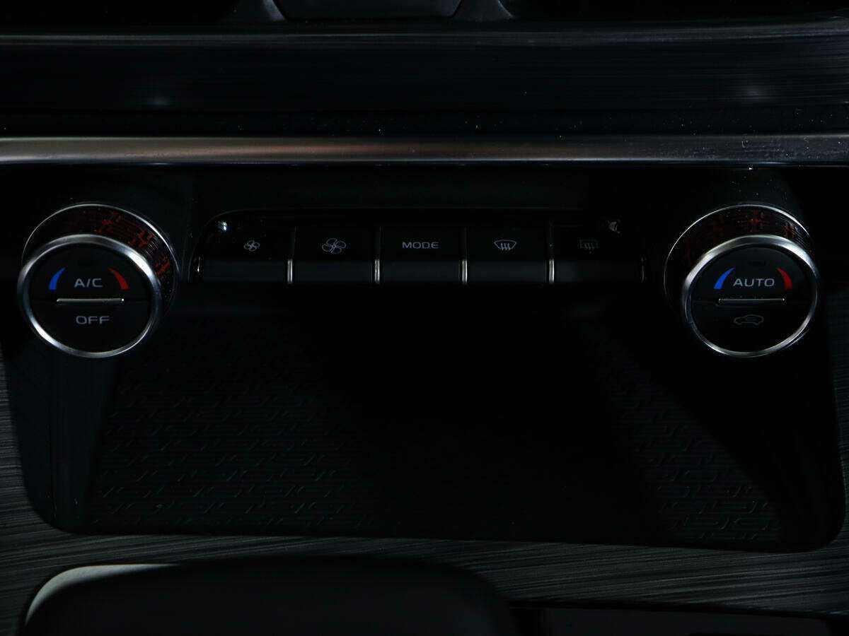 Geely Tugella 2021 года с пробегом. Фото: #21