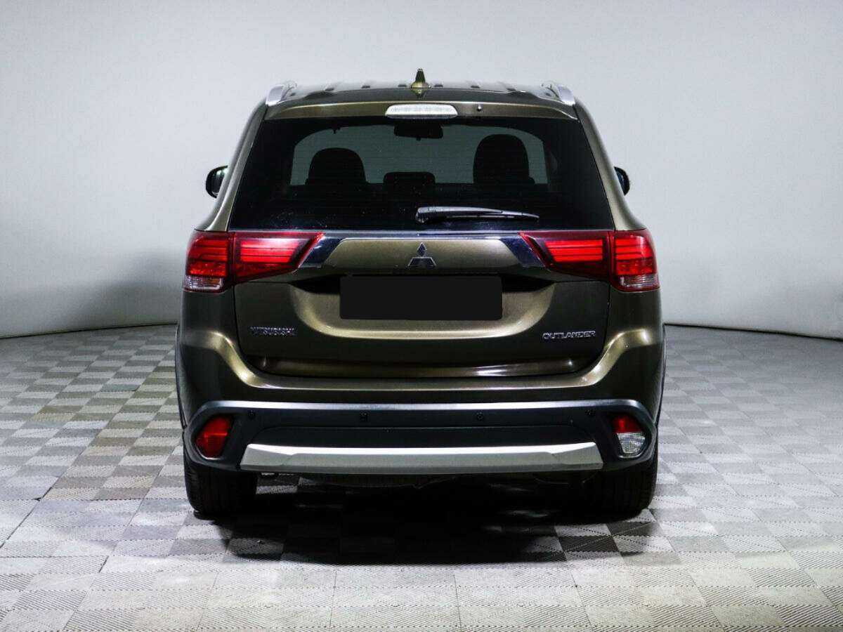 Mitsubishi Outlander 2018 года с пробегом. Фото: #5