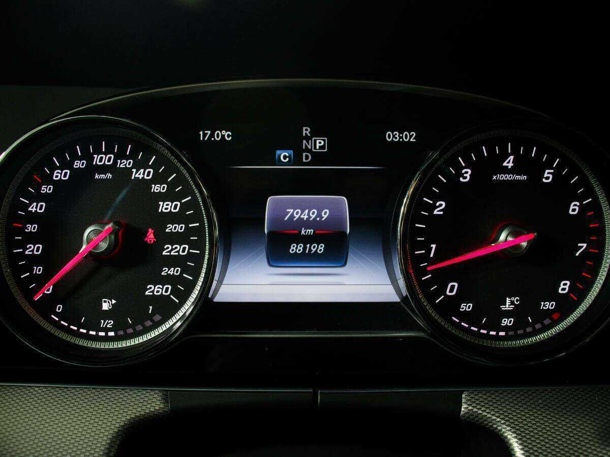 Mercedes-Benz E-Класс 2016 года с пробегом. Фото: #10