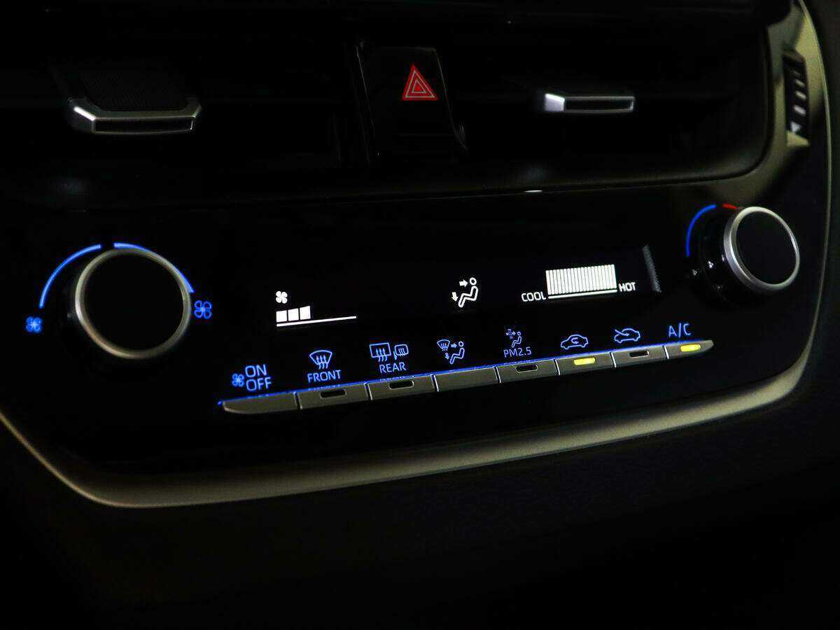 Toyota Corolla 2022 года с пробегом. Фото: #19